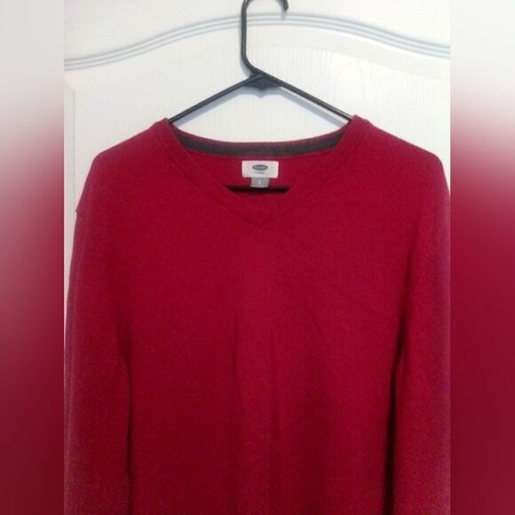 Like-New Red V-Neck Sweater from Old Navy” Size Large - Picture 3 of 4